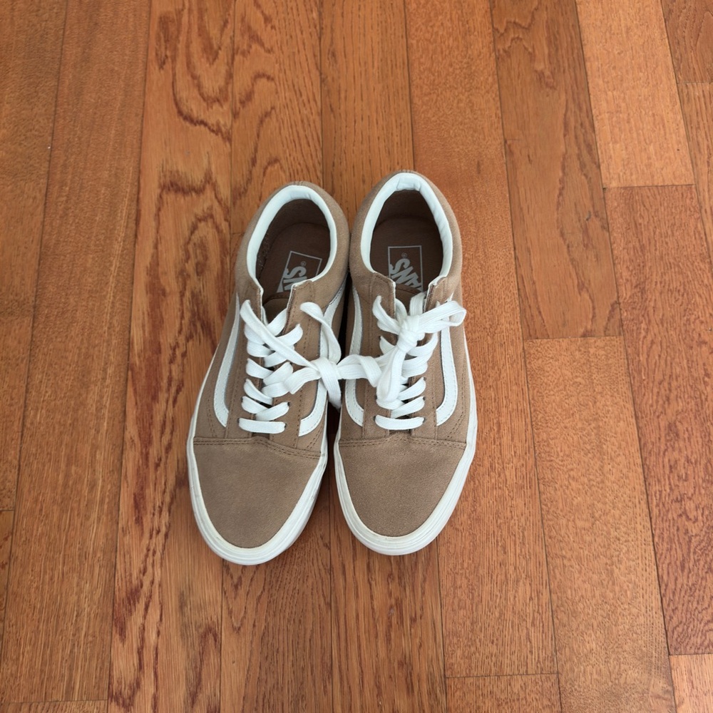 Vans Women's Old Skool Platform Sneaker